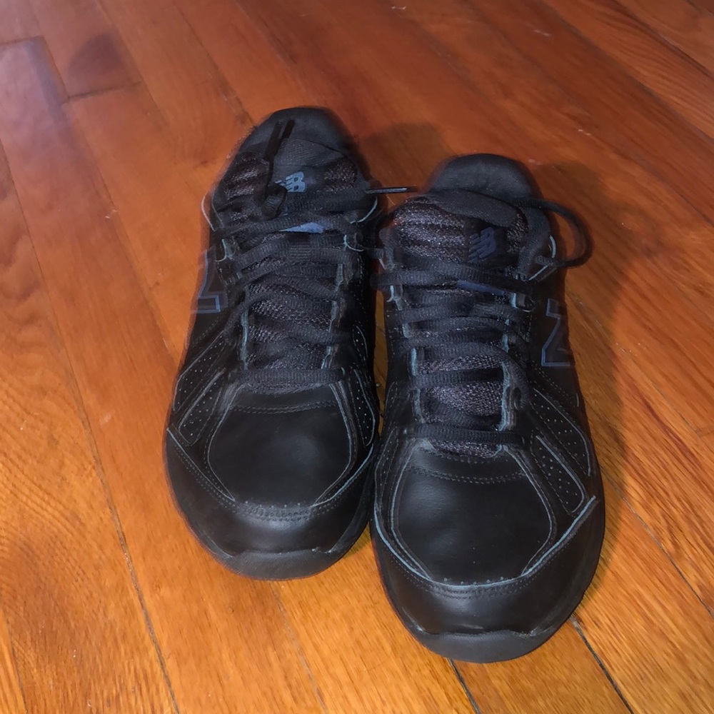 Black New balance sneakers